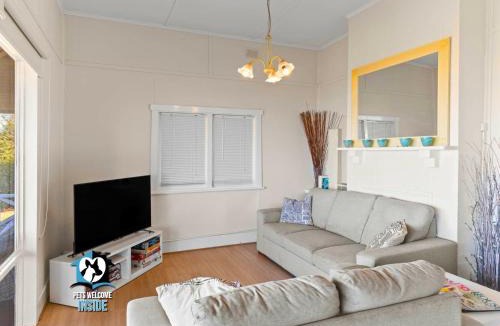 McCracken House | Absolute Beachfront 3BR 2BA Home w/Beach Track