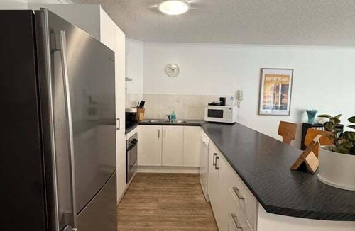 Buddina Apartment | Absolute Beachfront Apartment, Kawana Beach Escape