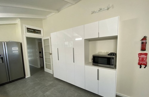 Mullwee House | ABSOLUTE BEACHFRONT PINDIMAR >Nbn WiFi with foxtel sports and various TV apps