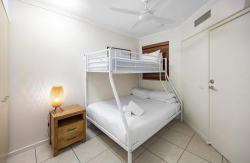 Kings Beach Apartment | Absolute Beachfront Unit