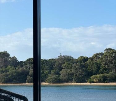 Minnamurra House | Absolute waterfront beach house