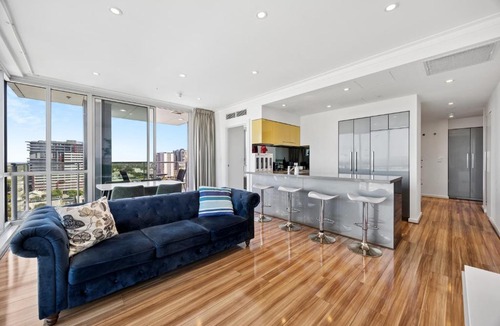 Adelaide Central Business District Apartment | Adelaide Central Skyline Panoramic Suite Three