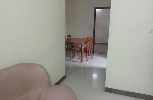 Thiruvidaimarudur Apartment | Aditya Holiday Home Govindapuram