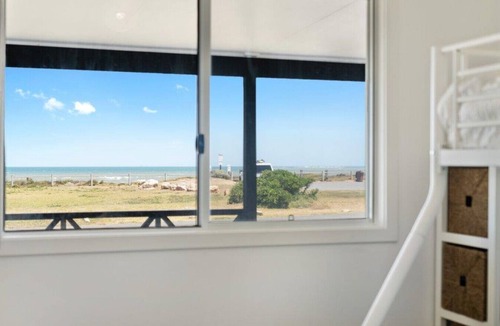 Middleton House | Adrift - Oceanfront - Pets Welcome