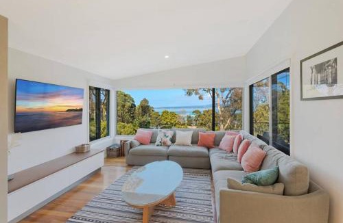 Merimbula House | ADS on Collins - 4 bedroom and Pet Friendly
