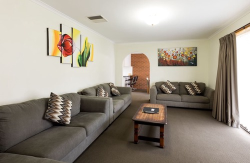 Wangaratta Hotel | Advance Motel