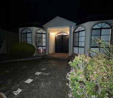Caroline Springs House | Affordable getaways