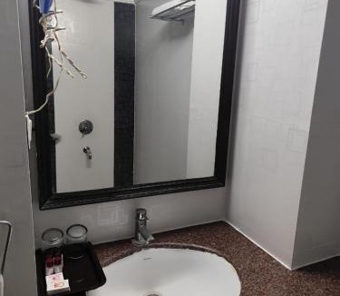 Dumdum Hotel | Airport City Hotel