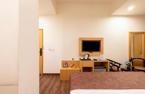 Aerocity Hotel | Airport Hotel Tashree Near Yashobhoomi - Free Airport Drop