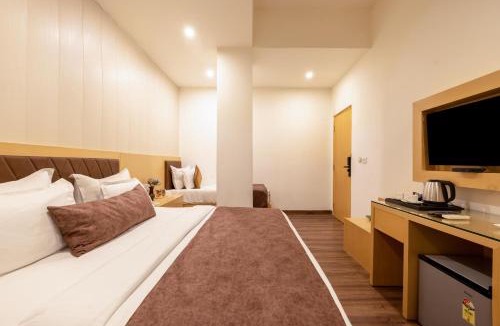Aerocity Hotel | Airport Hotel Tashree Near Yashobhoomi - Free Airport Drop