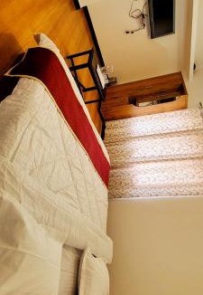 Ooty Bed & Breakfast | AJ Groups B&B Residency