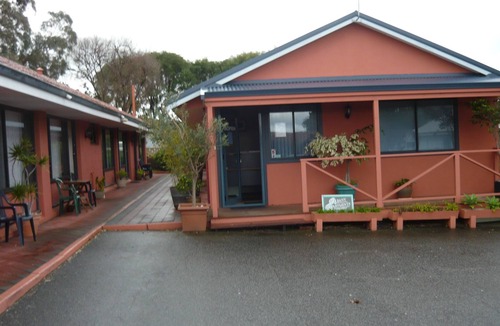 Centennial Park Hotel | Albany Apartments