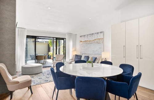 Albert Park House | Albertine House