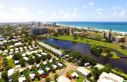 Alexandra Headland Resort | Alex Beach Cabins and Tourist Park