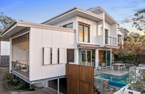 Alexandra Headland House | Alex Headland Haven - 3 Level Modern Retreat