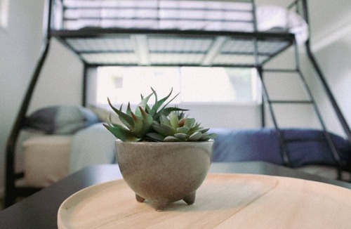 Currumbin House | Alinas Currumbin Beach House-2 minutes to the beach
