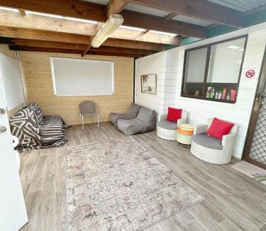 Bomaderry House | All in One Home Work, Relax & Weekend Escape