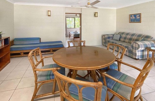 Arcadia Apartment | Alma Bay Holiday Unit 2