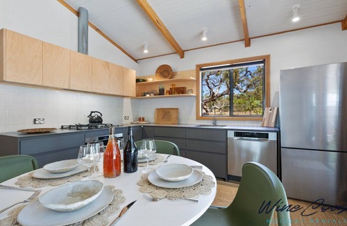 Silver Sands Apartment | Alula Cottage by Wine Coast Holidays