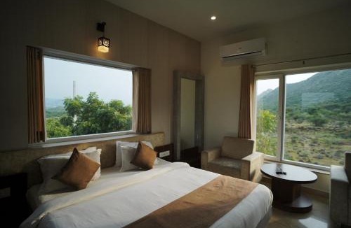 Village Hokra Hotel | Amar Bagh Resort