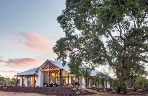 Quindalup House | Amaroo—Luxe Hinterland Farmhouse + Studio