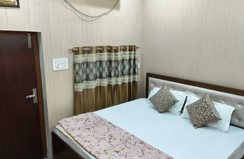 Ayodhya Bed & Breakfast | Amrit Niwas