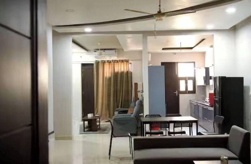 Mohali Apartment | Amur Stays 4: 6 Bedroom Independent Floors