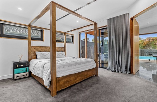 Blairgowrie House | An absolute showstopper with heated pool sleeping 14 guests