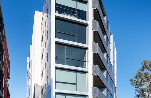 Hampton Hotel | Anchorage Apartments Hampton