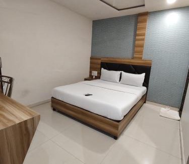Kurla West Hotel | Anex Hotel Near BKC