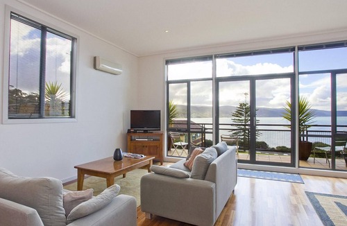 Lorne Apartment | Apartment 35 Pacific Apartments