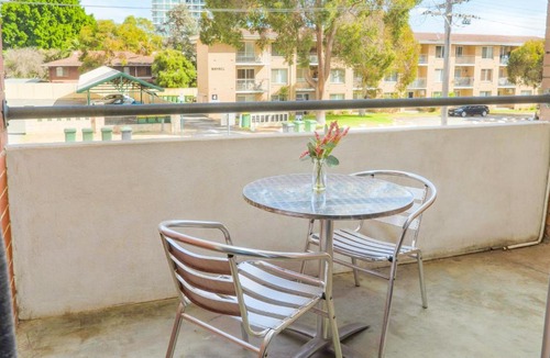 Rivervale Hotel | Apartment 5 Burswood