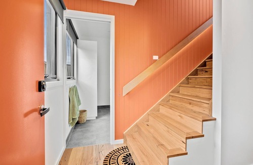 Torquay Apartment | Apartment Studio 6: 2 BR, 1.5 BA Apartment in Torquay, Sleeps 4