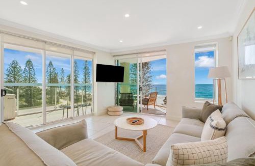 Tugun Apartment | Aqua Solai 9 - Absolute Beachfront Tugun - Min. 3 night stays - Linen Provided