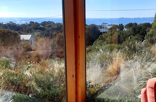 Greens Beach House | Architect designed house in Greens Beach