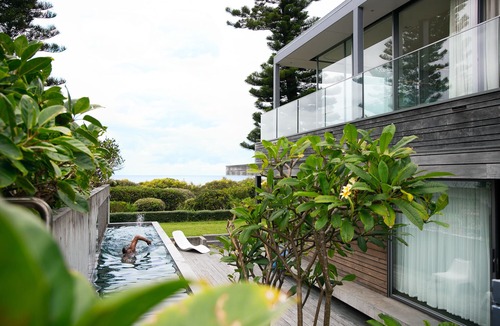 Boomerang Beach House | Architectural Beachfront House