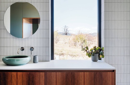 Cygnet House | Architecturally designed home overlooking Port Cygnet and the countryside.