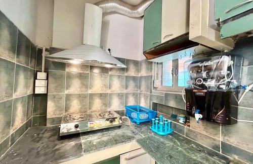 Kolkata Apartment | Aristocratic 3BHK apartment near Eastern Metropolitan Club, Santoshpur