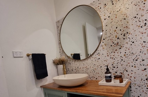 Wembley Downs Villa | Artist Designed, Cosy Coastal Holiday Home
