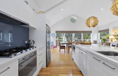 Sorrento House | ASCALON COTTAGE STYLE HOLIDAY RETREAT, SORRENTO