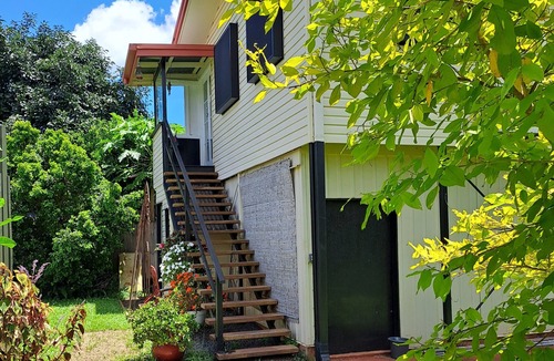 Atherton Apartment | Atherton Apartment with Views and Breakfast Hamper
