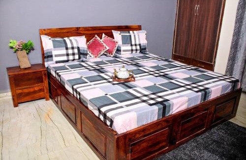 Faridabad Apartment | Atithi Stay By Kasa Lusso - Luxury 2 BHK In Faridabad