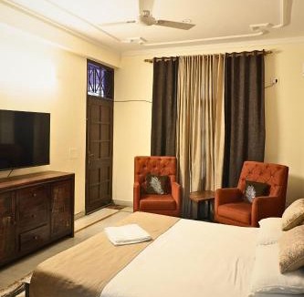 Rishikesh Cabin | Atreya Boutique Cottage Serene Villa Near Ram Jhula