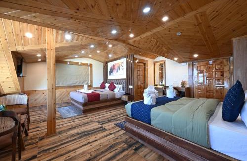 Theog Bed & Breakfast | Attic cozy retreat by high rise inn kufri