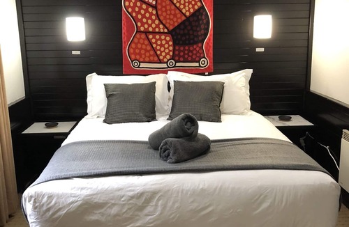 Falls Creek Bed & Breakfast | Attunga Alpine Lodge and Apartments