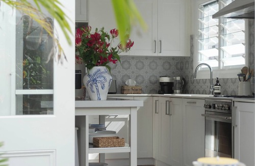 Avalon Beach Cottage | Avalon Beach Cottage, private, 100m to the beach.