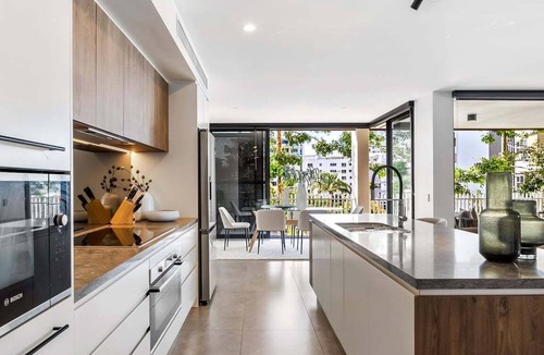 Maroochydore Resort | Avalon Resort Deluxe 3 Bedroom Apartment