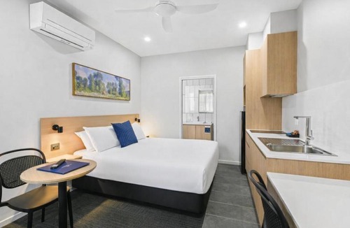 Wilsonton Hotel | Avenue WEST Studio Units