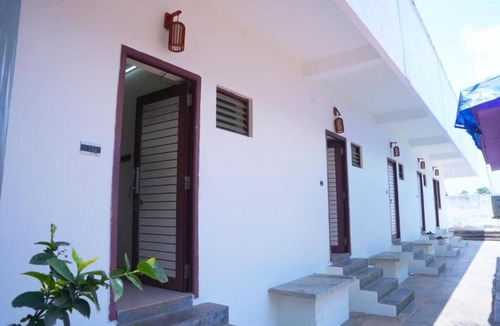 Bommayapalayam Apartment | AVM Paalm Meadows Resort Family Room