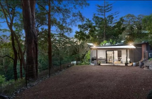 Avoca Beach Apartment | Avoca Beach and Bush